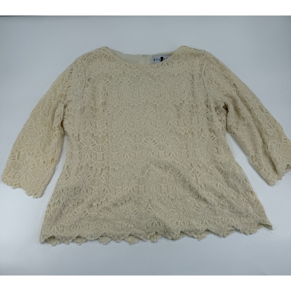Women's cream lace top features Long sleeves Size XXXL - Picture 2 of 7